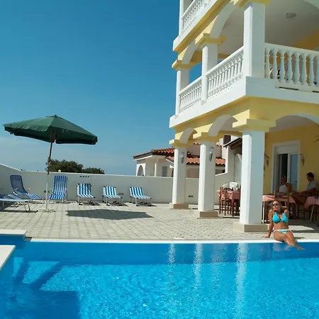 Guest house Double 2235d Peroj